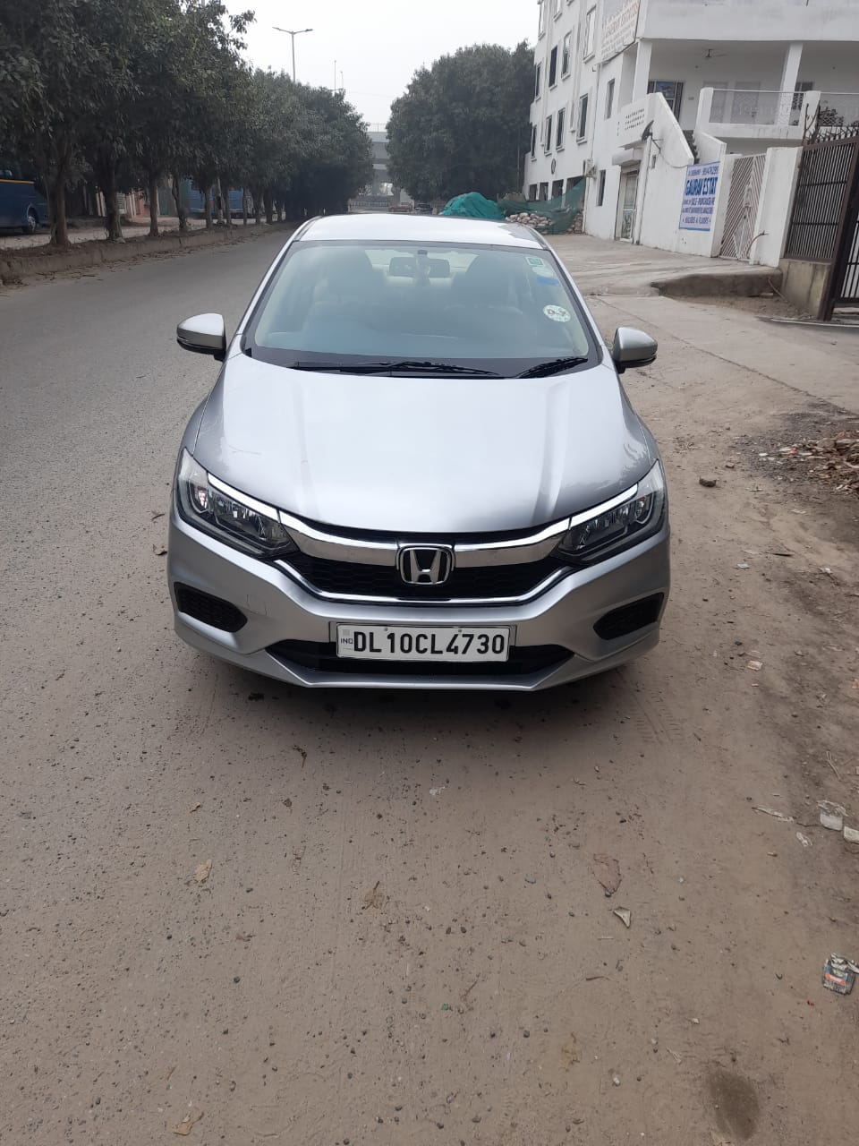 Secondhand Honda City-SVMT car in Dwarka and Uttam Nagar