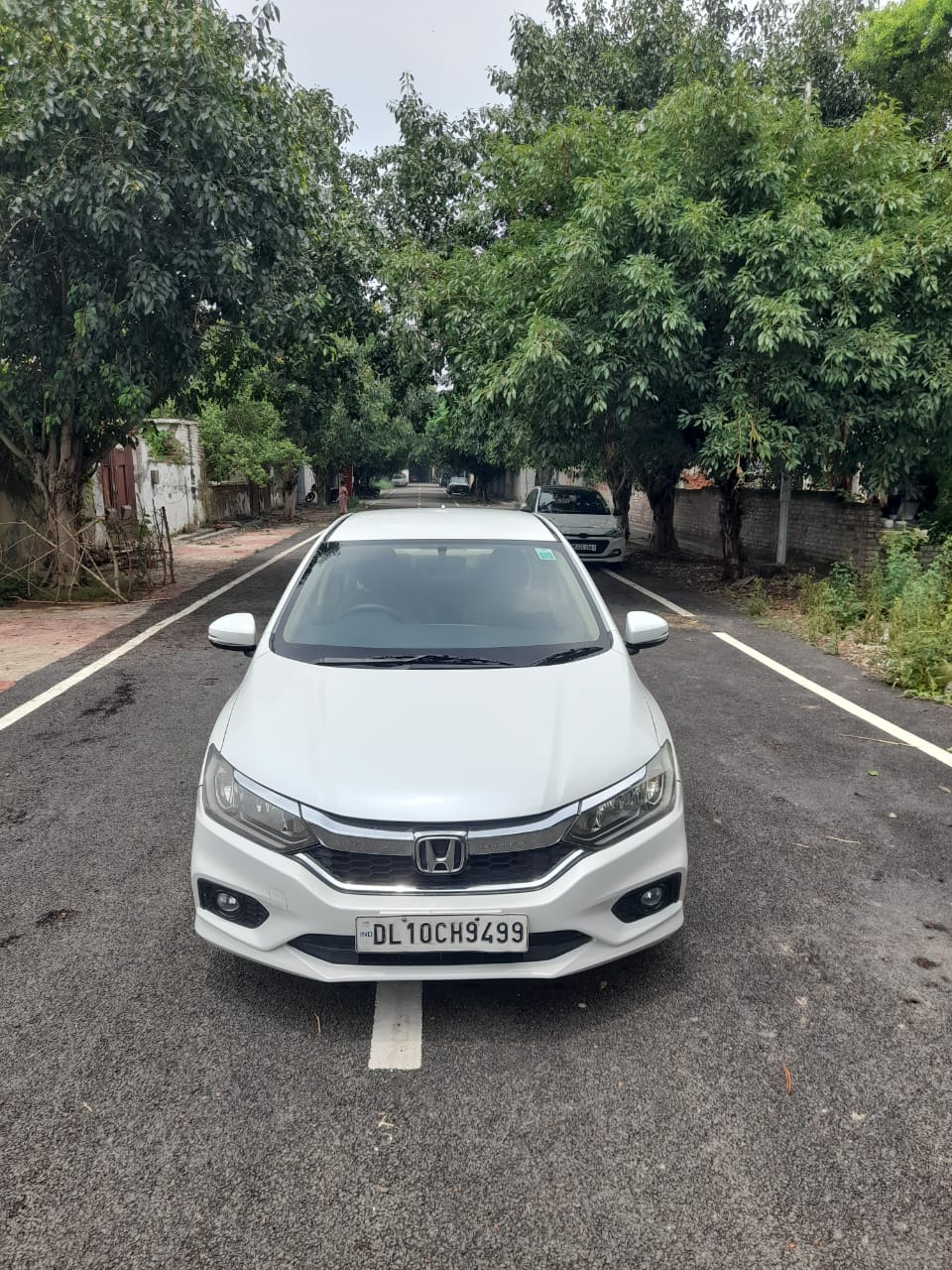 Secondhand Honda City-V Automatic Petrol car in Dwarka and Uttam Nagar