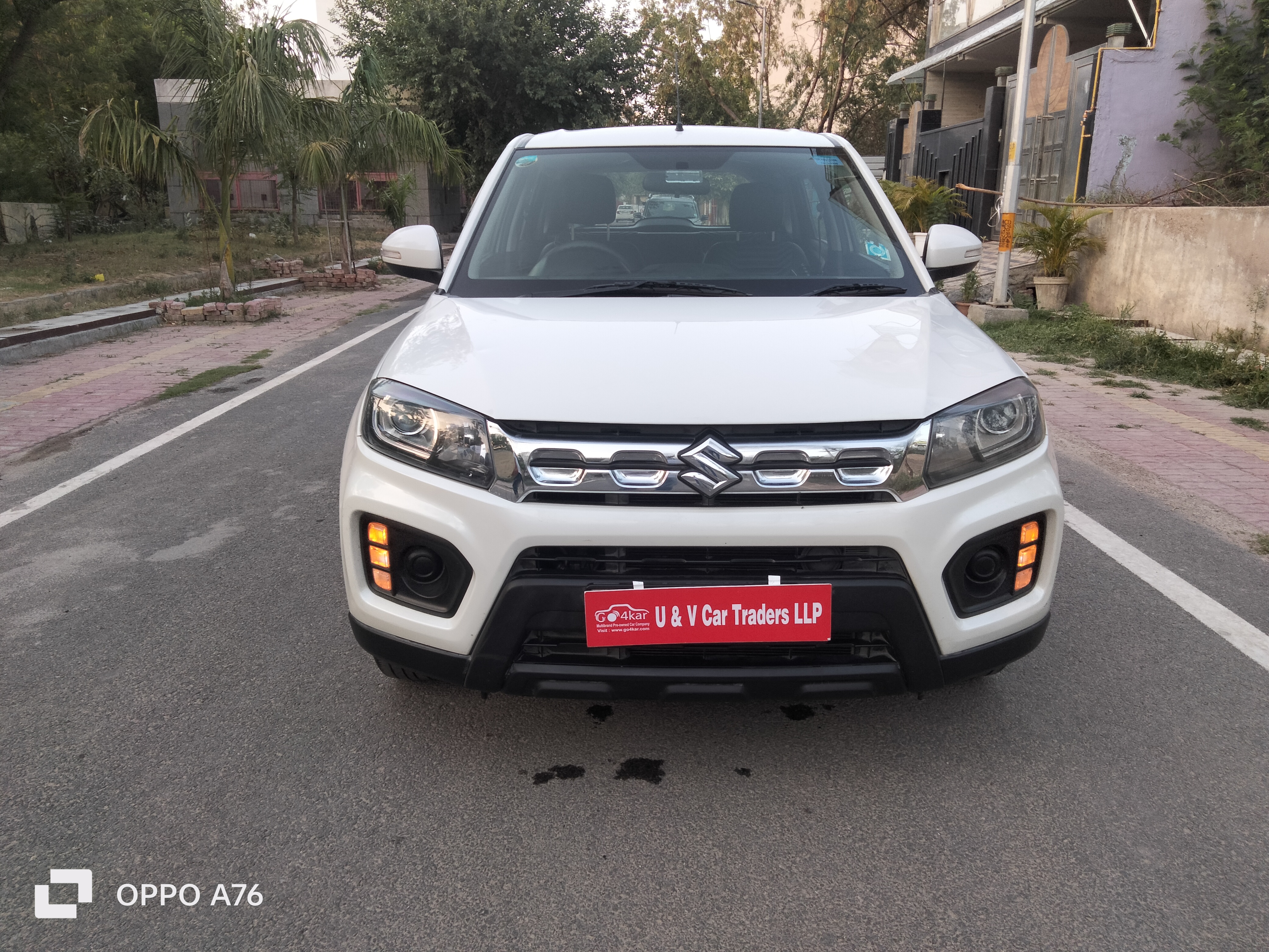 Secondhand Breza-Lxi Petrol Manual-2020 car in Dwarka and Uttam Nagar