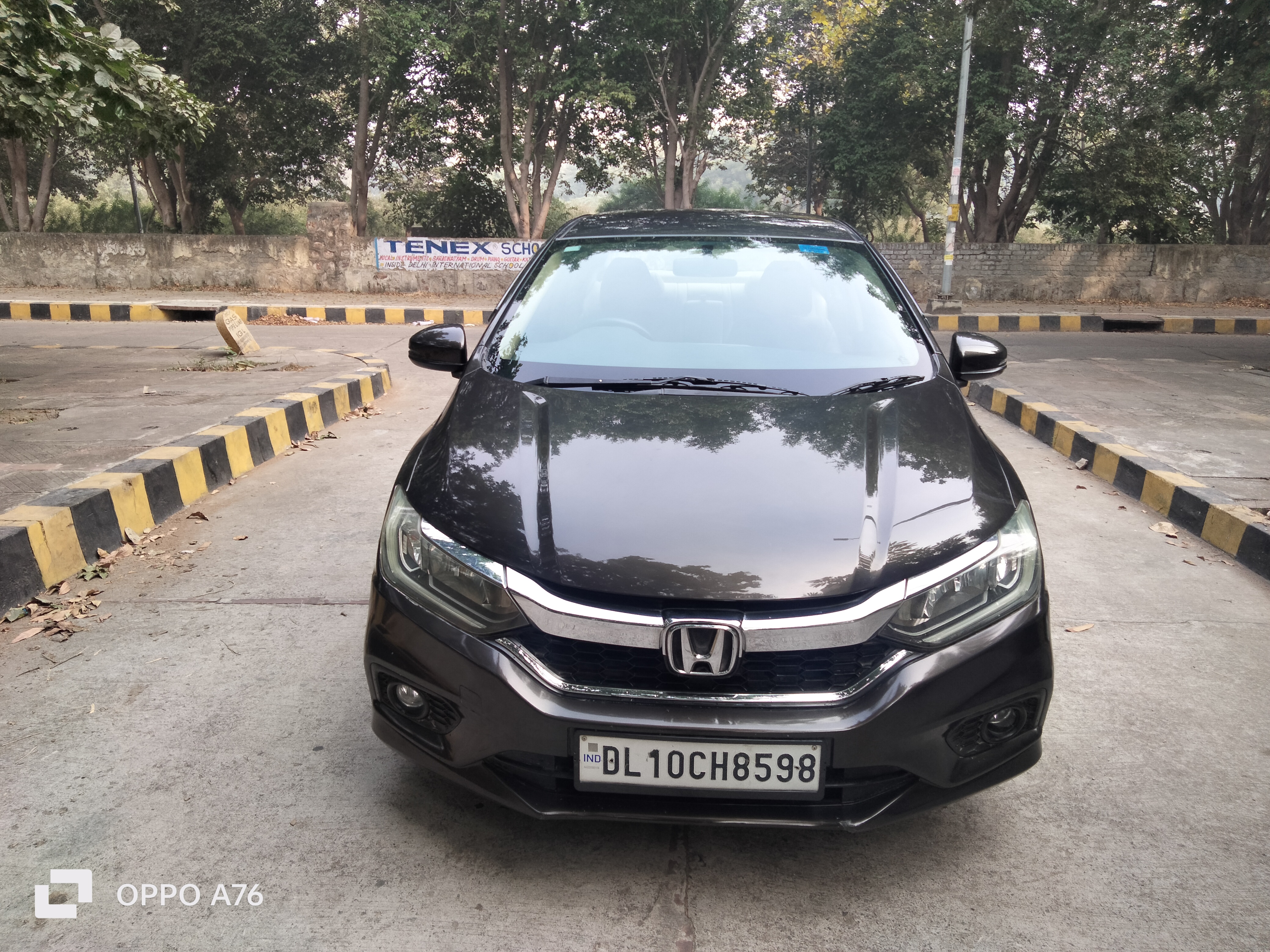 Secondhand Honda City-VMT Petrol Manual-2017 car in Dwarka and Uttam Nagar