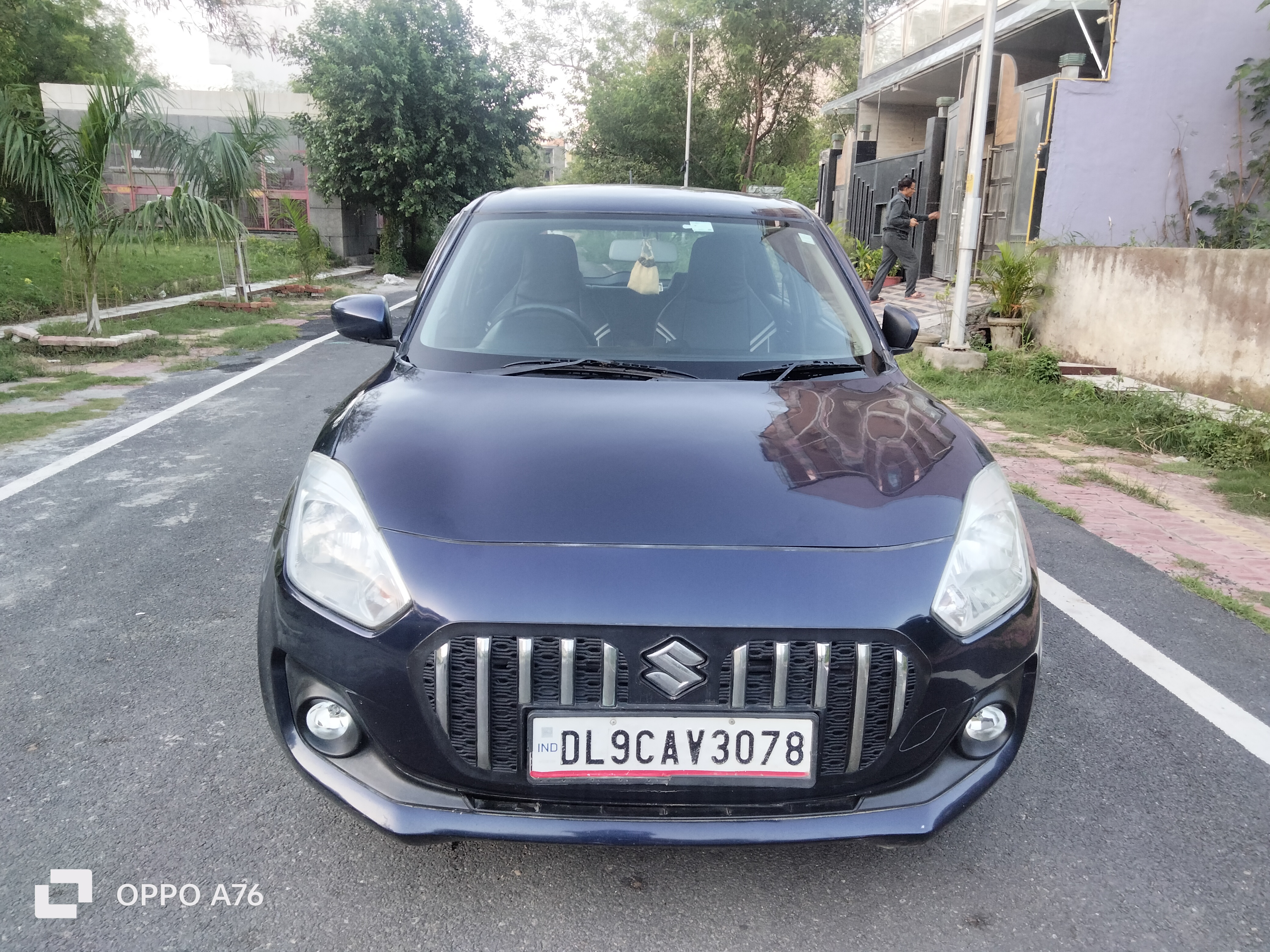 Secondhand Swift Lxi petrol manual-2020 car in Dwarka and Uttam Nagar