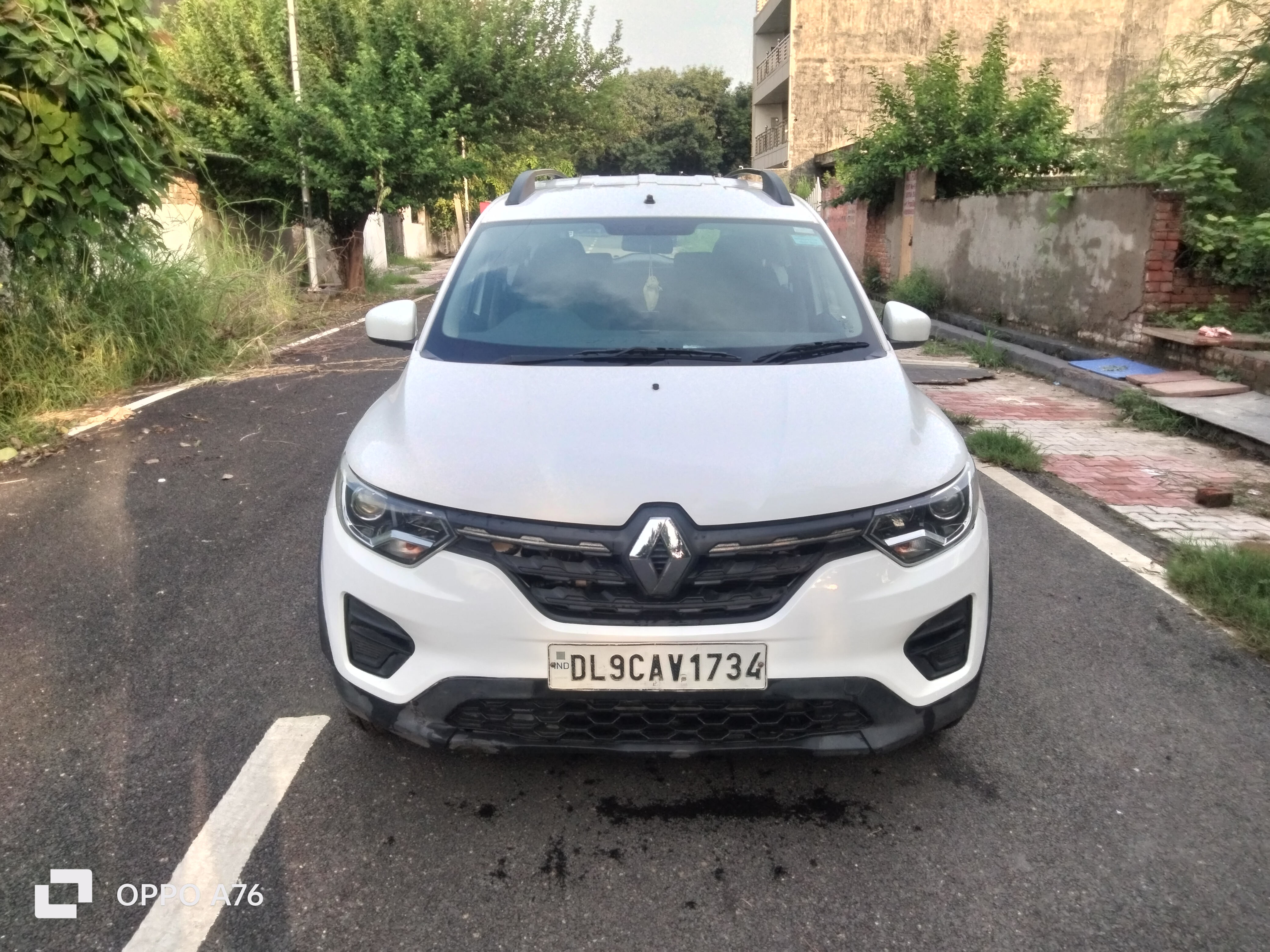 Secondhand Renault Triber RXL Automatic Petrol-2020 car in Dwarka and Uttam Nagar