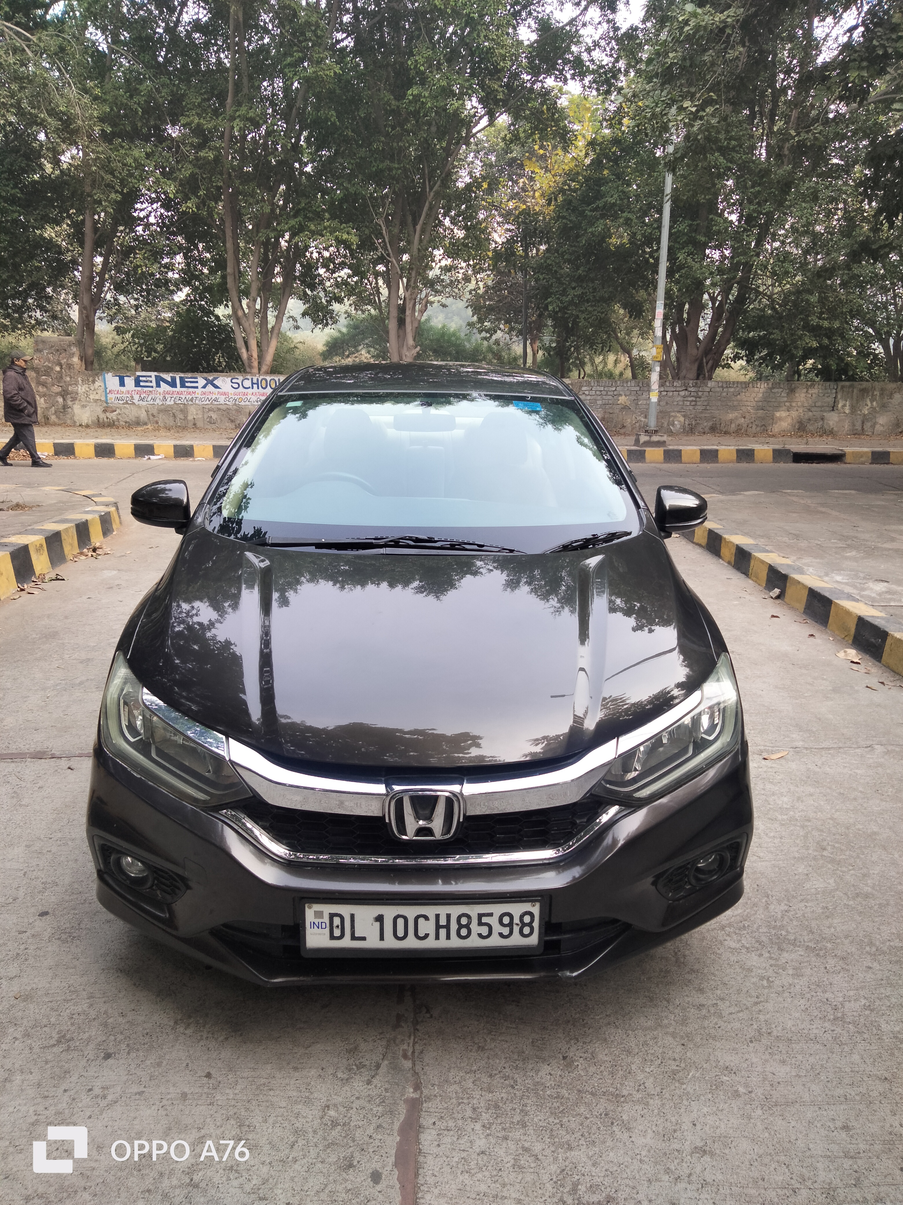 Secondhand Honda City-VMT Petrol Manual-2017 car in Dwarka and Uttam Nagar